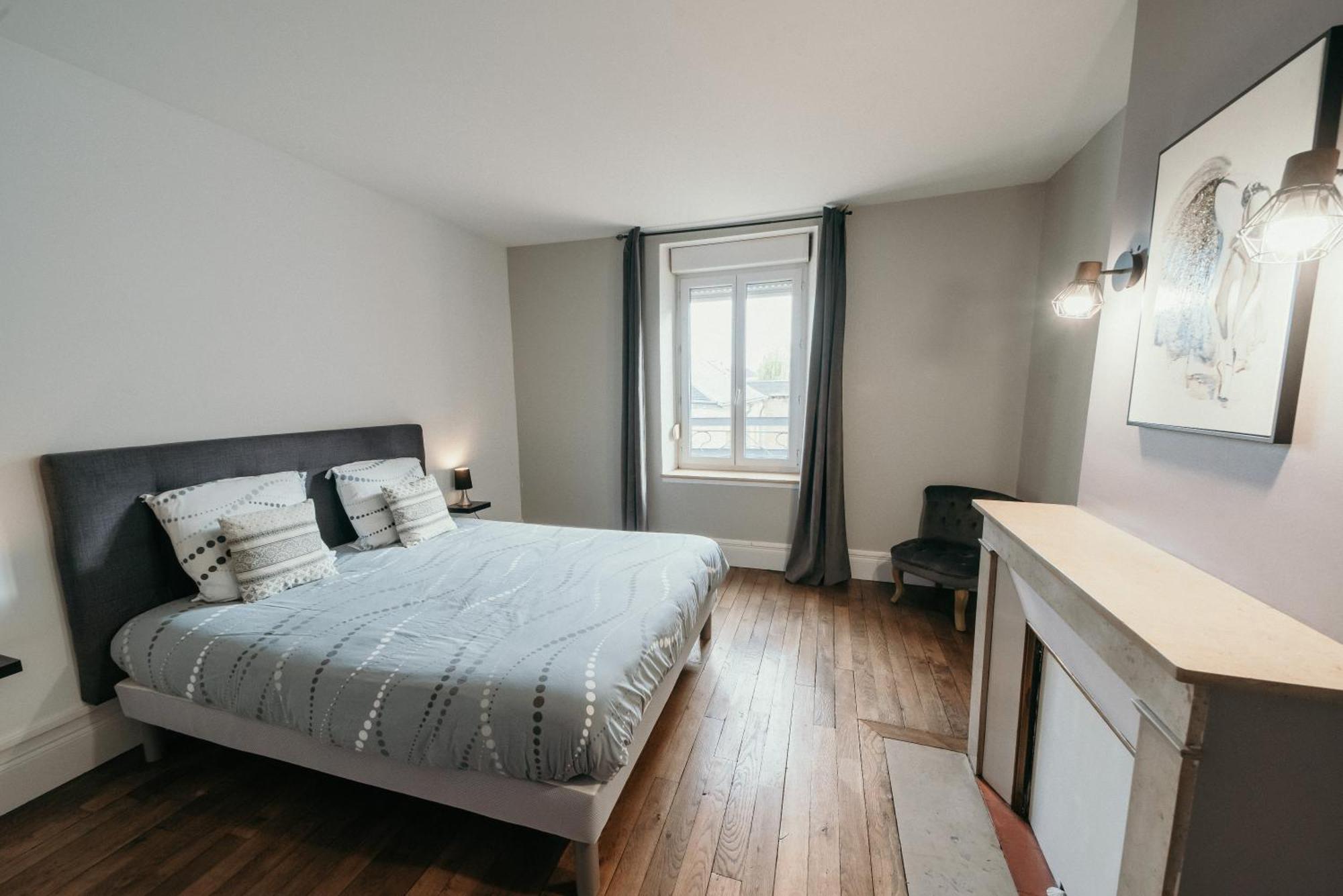 Appartement D'Alexandre Hyper Centre-Ville Charleville-Mézières エクステリア 写真